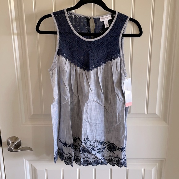 Liz Lange for Target Tops - Liz Lange maternity crochet top tank NWT XS